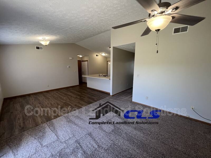 Apartment for rent at 1037 S 6th St, Terre Haute, IN 47807