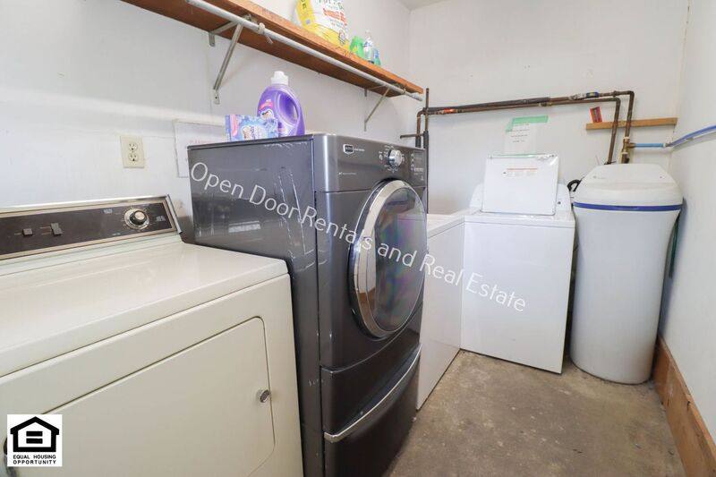 Apartment for rent at 255 S Wayne St #105, Waterloo, IN 46793