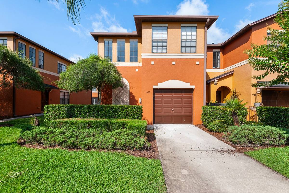 Townhouse for rent at 1037 Blackwater Dr, Wesley Chapel, FL 33543