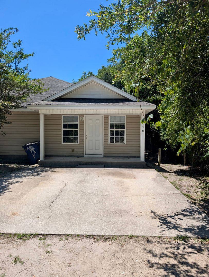 House for rent at 725 Sherman Ave, Panama City, FL 32401