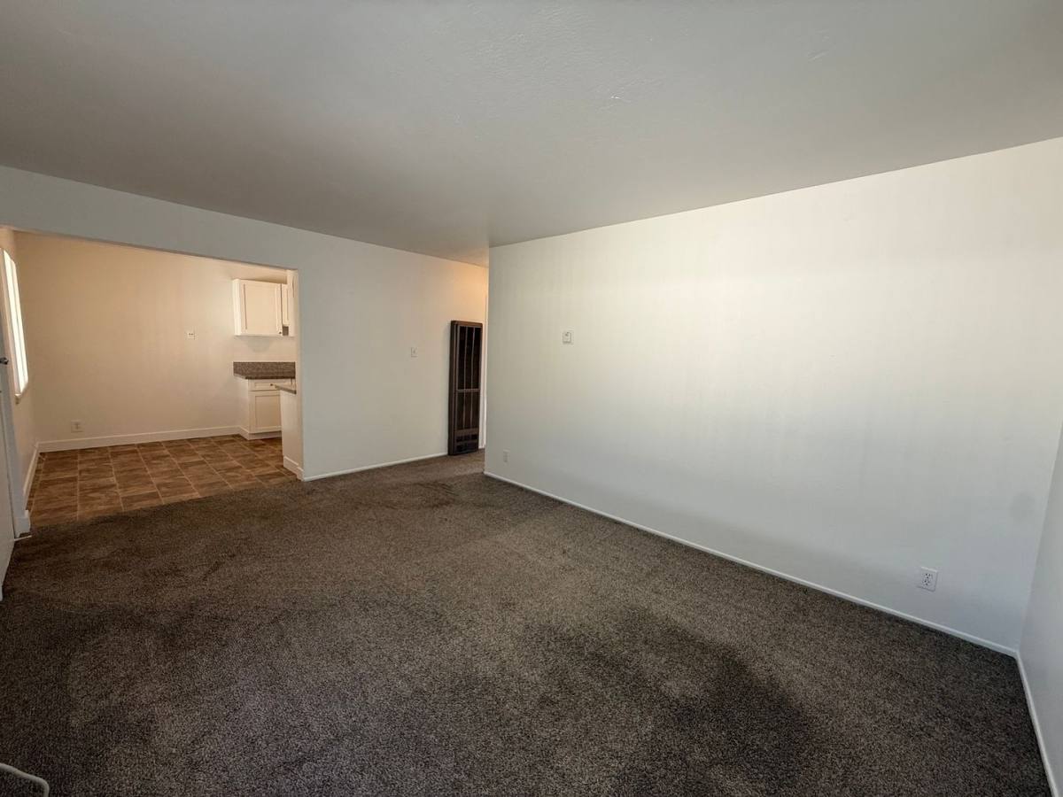 Apartment for rent at 1405 U St, Sacramento, CA 95818