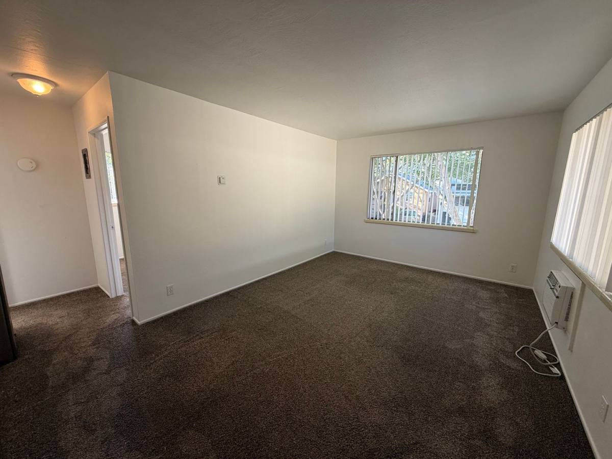 Apartment for rent at 1405 U St, Sacramento, CA 95818