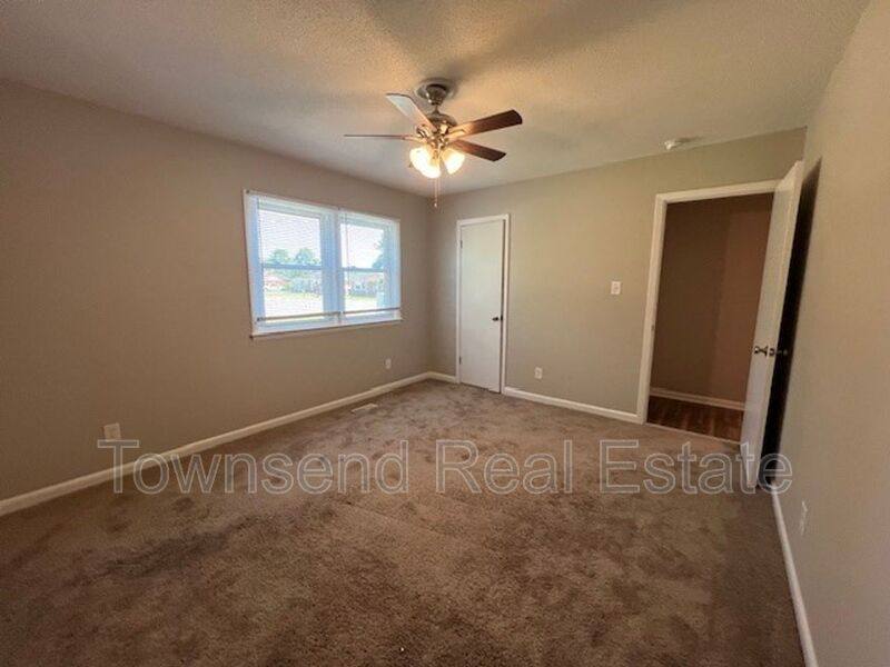 House for rent at 1017 Xavier Dr, Fayetteville, NC 28311