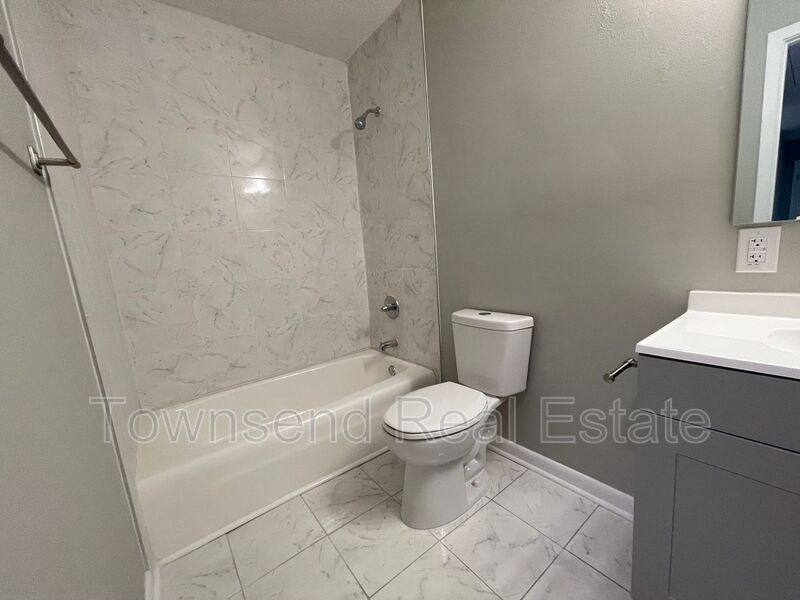 House for rent at 1017 Xavier Dr, Fayetteville, NC 28311
