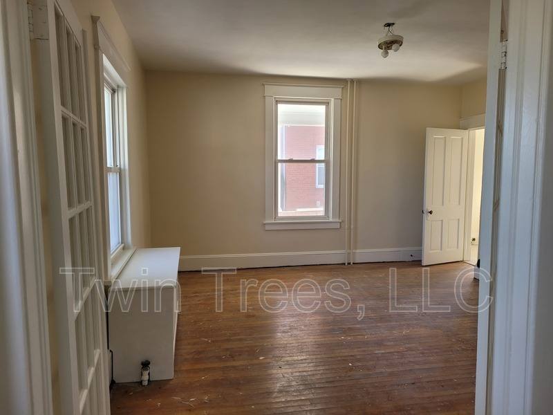 House for rent at 1073 Chicago Ave #B, Harrisonburg, VA 22801
