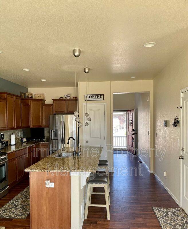 House for rent at 11505 Wildwood Ridge Dr, Colorado Springs, CO 80921