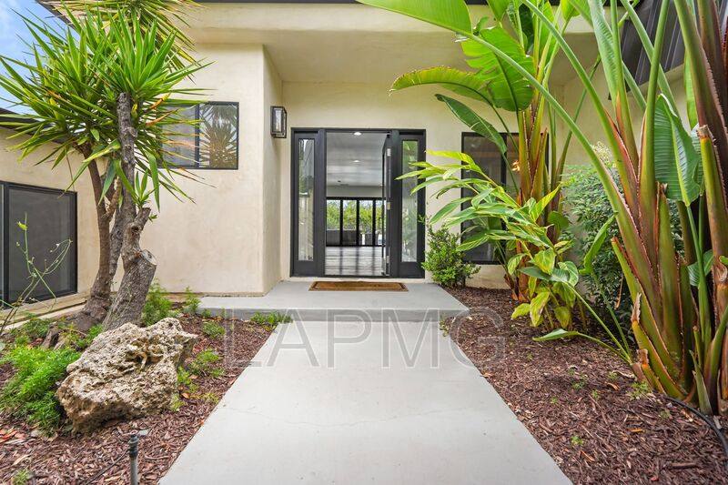 House for rent at 3812 Westfall Dr, Encino, CA 91436