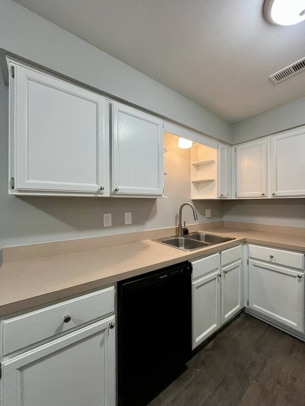 Apartment for rent at 10244 Nancys Blvd #47-1, Grosse Ile, MI 48138
