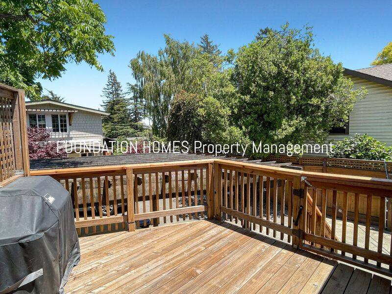 House for rent at 104A Palm Ave, Corte Madera, CA 94925