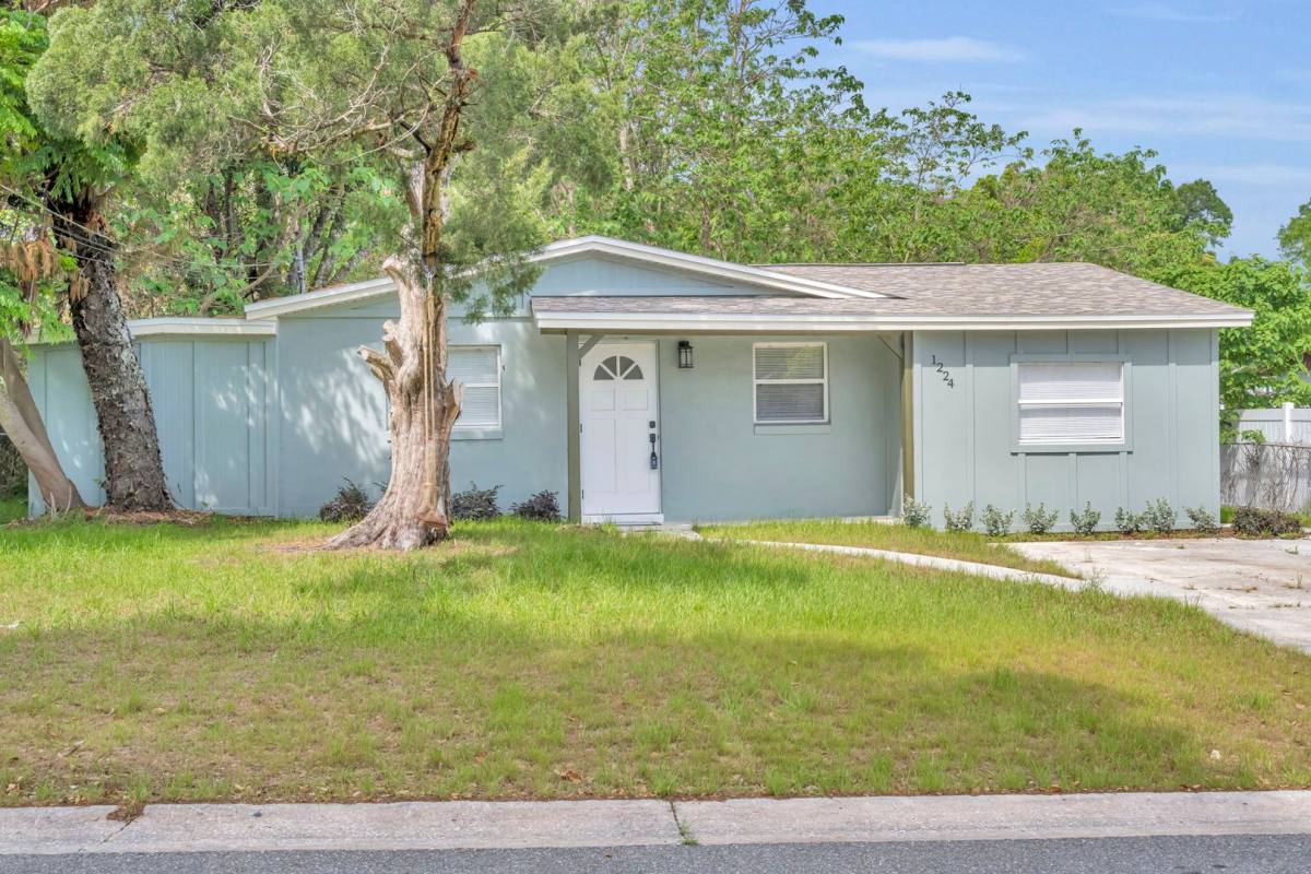 House for rent at 1224 Helen St, Apopka, FL 32703