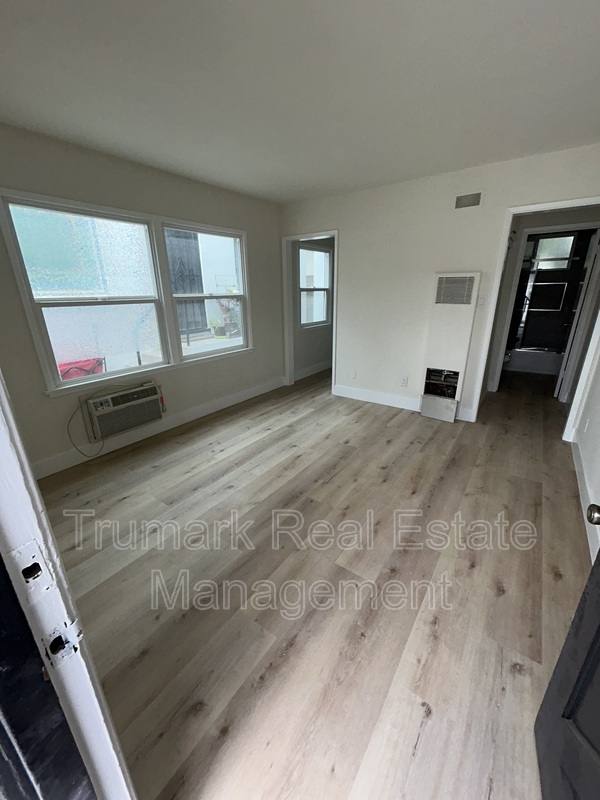 Apartment for rent at 49 S Grand Oaks Ave #3, Pasadena, CA 91107