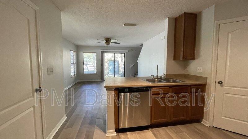 Townhouse for rent at 4609 Playschool Dr, Jacksonville, FL 32210