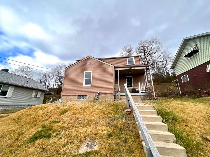 House for rent at 1620 Polk St, Aliquippa, PA 15001