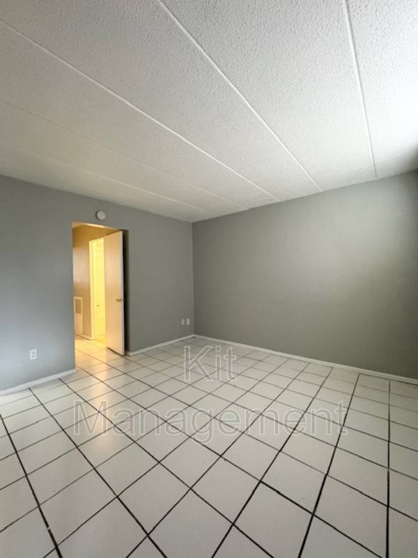 Apartment for rent at 5722 Gay St #G2, Toledo, OH 43613