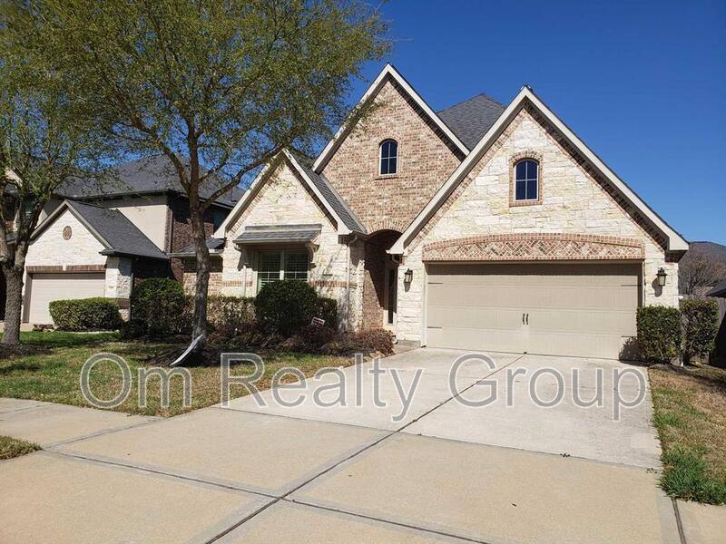 House for rent at 5927 Bristol Path Lane, Sugar Land, TX 77479