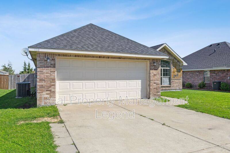 House for rent at 110 Magnolia St, Anna, TX 75409