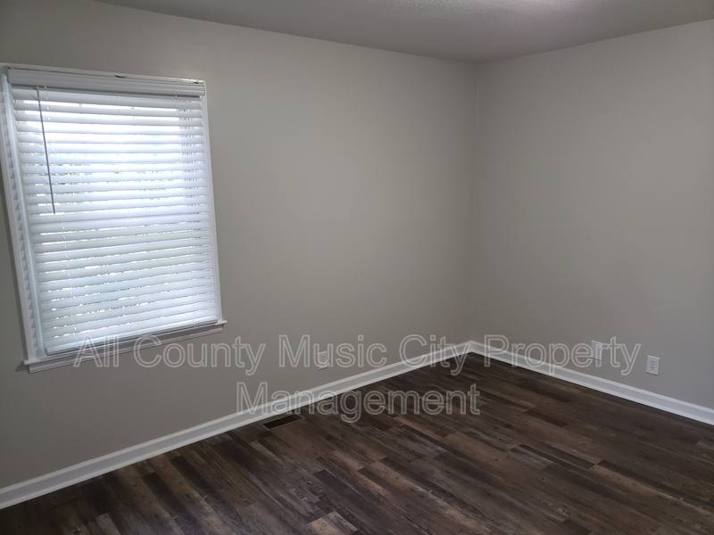 House for rent at 553 Owendale Dr, Antioch, TN 37013