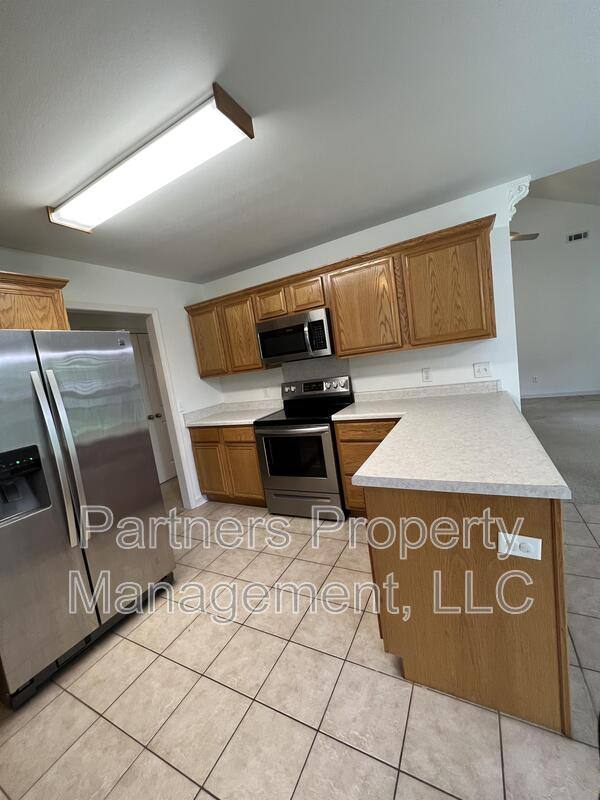 House for rent at 1257 Fox Run Lane, Elkins, AR 72727