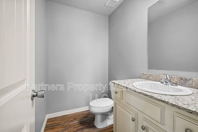 Apartment for rent at 4090 W Santa Maria Lane, Fayetteville, AR 72704