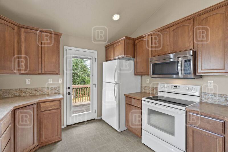 House for rent at 17509 E Nora Lane, Greenacres, WA 99016