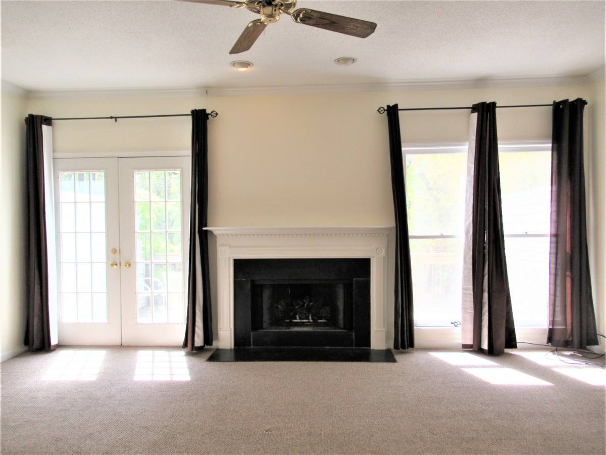 Townhouse for rent at 2225 Ascot Lane, Birmingham, AL 35216