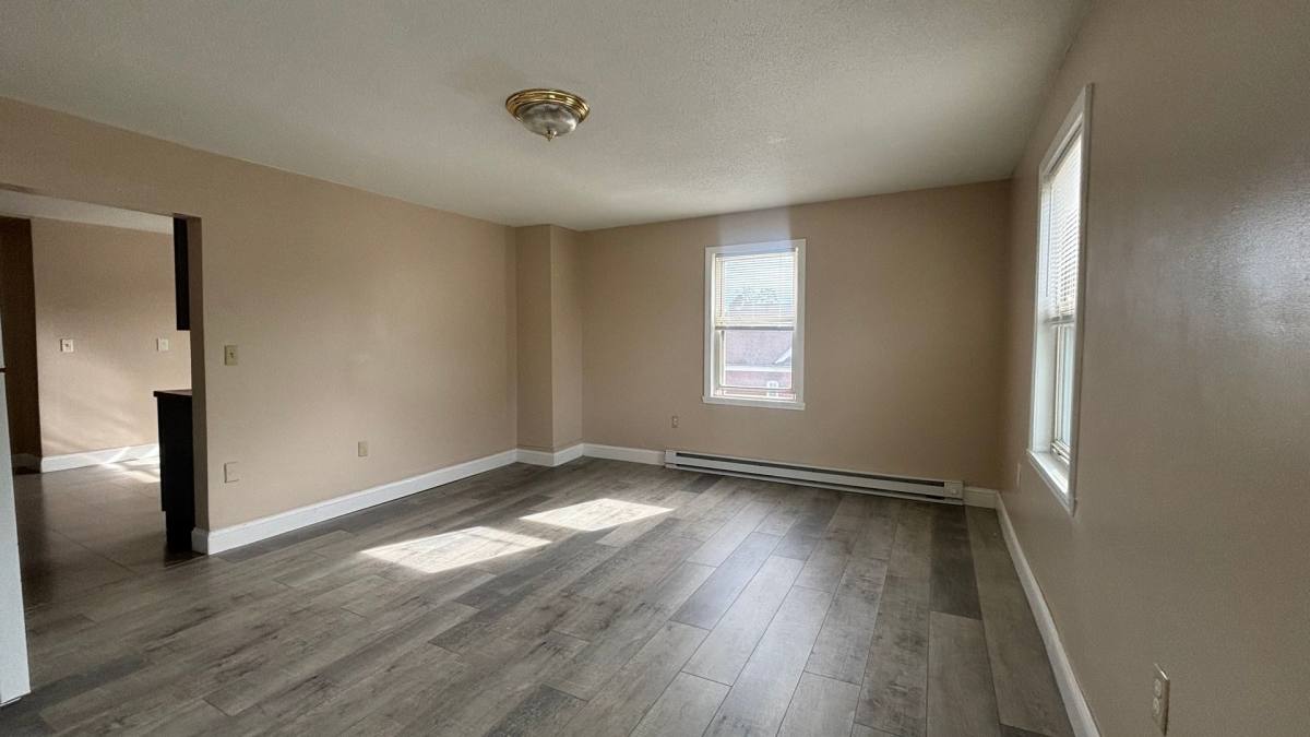 Apartment for rent at 40 Abbey St, Chicopee, MA 01013