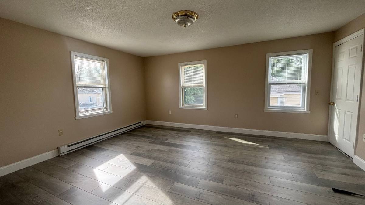 Apartment for rent at 40 Abbey St, Chicopee, MA 01013