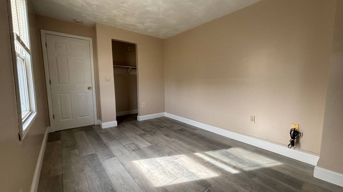 Apartment for rent at 40 Abbey St, Chicopee, MA 01013