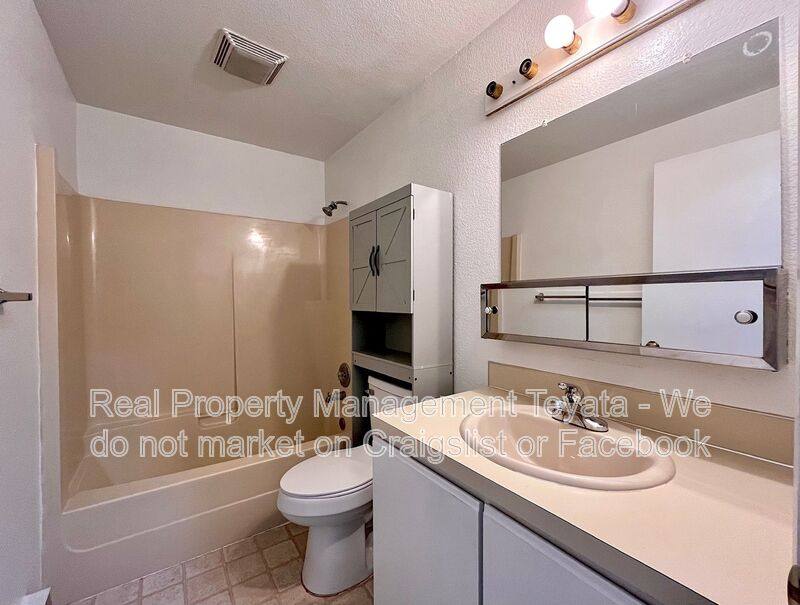 Apartment for rent at 1338 Puget St #1, Bellingham, WA 98229