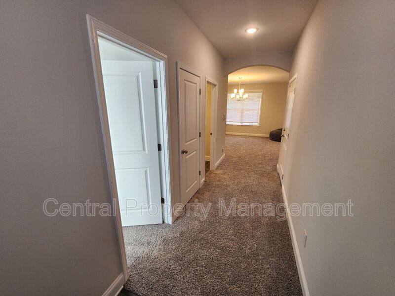 House for rent at 512 Dottie Court, Greenville, SC 29617