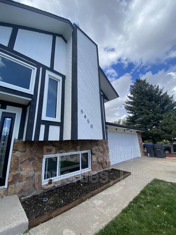 House for rent at 5450 Atlantic Dr, Cheyenne, WY 82001