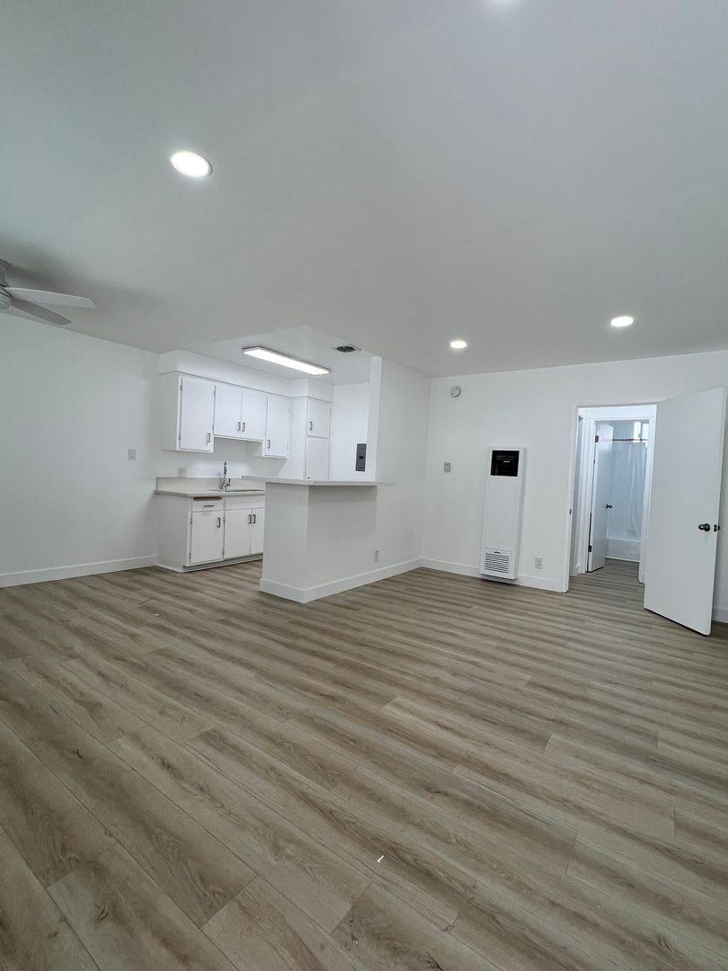 Apartment for rent at 1721 S Westgate Ave, Los Angeles, CA 90025