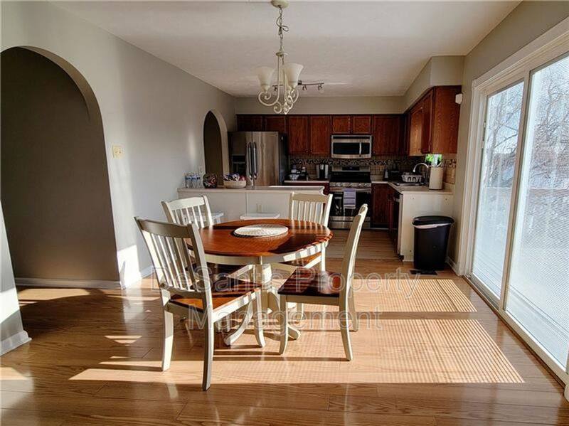 House for rent at 1421 Sandstone Dr, Tarentum, PA 15084
