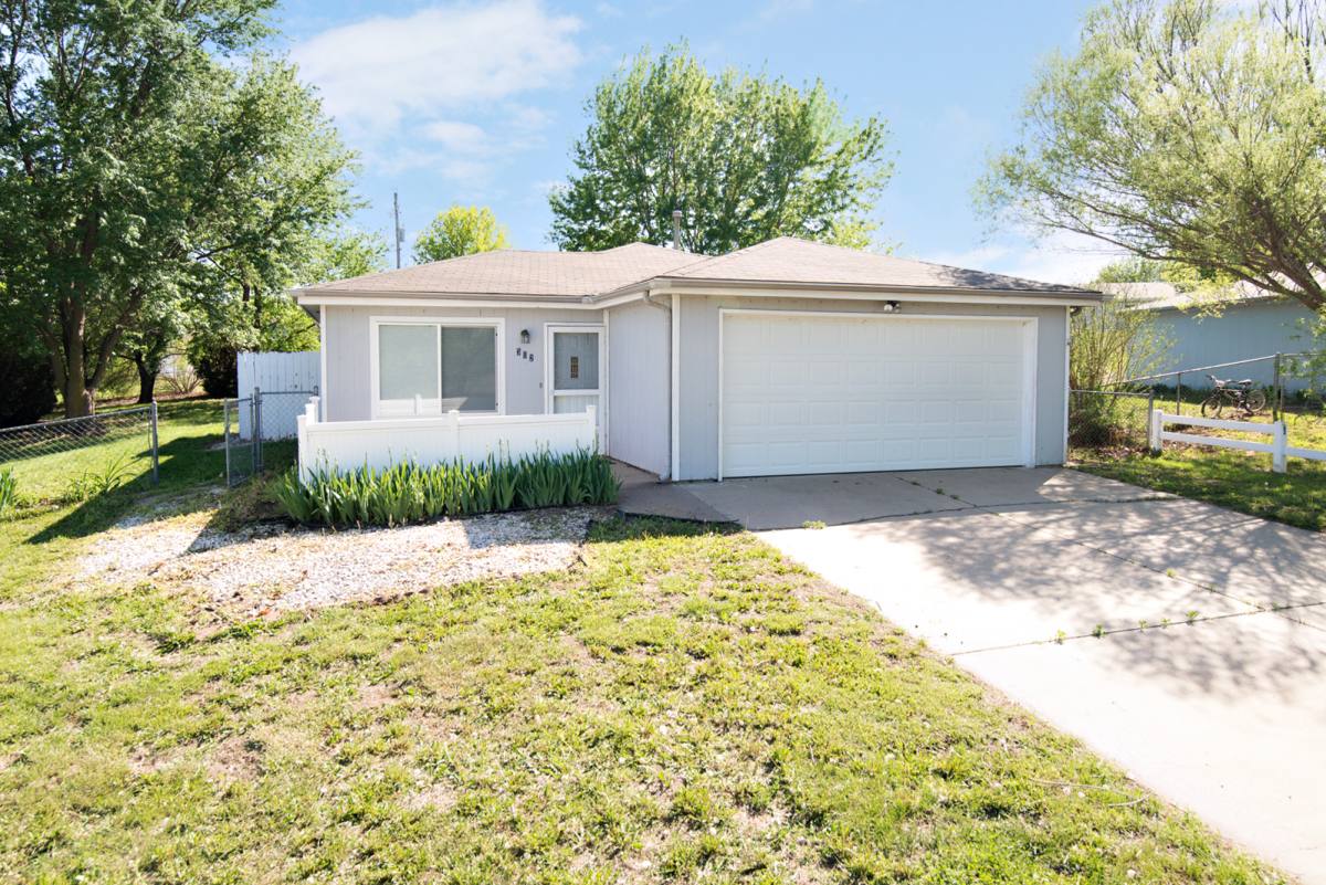 House for rent at 302 Appaloosa Trail, Ogden, KS 66517