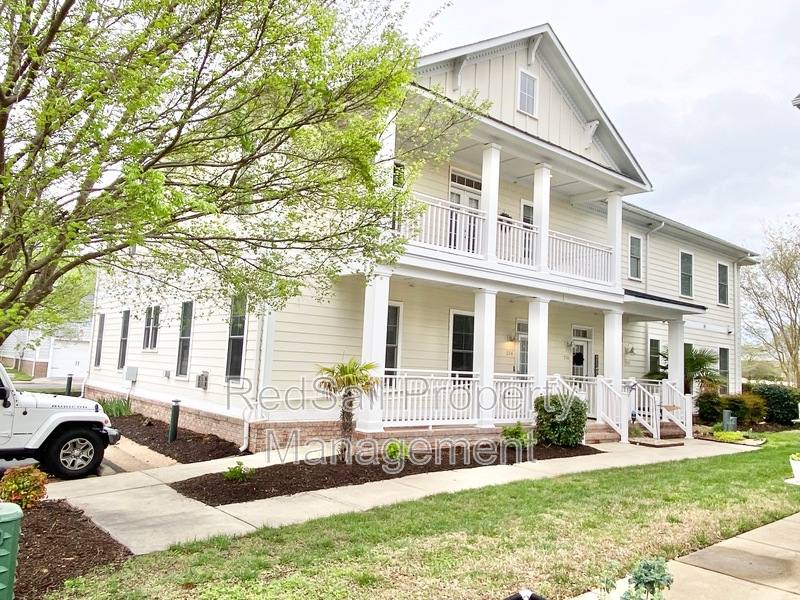 Condo for rent at 216 S Second St, Hampton, VA 23664