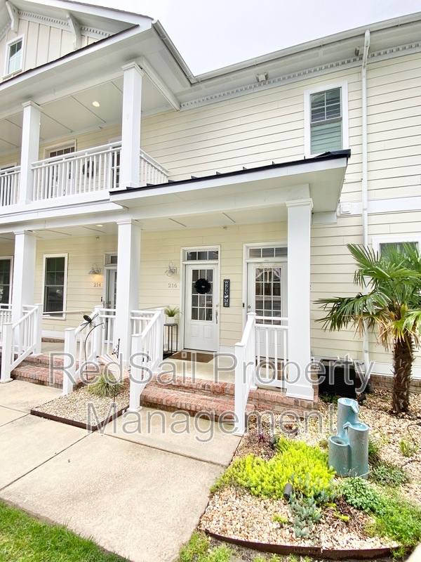 Condo for rent at 216 S Second St, Hampton, VA 23664