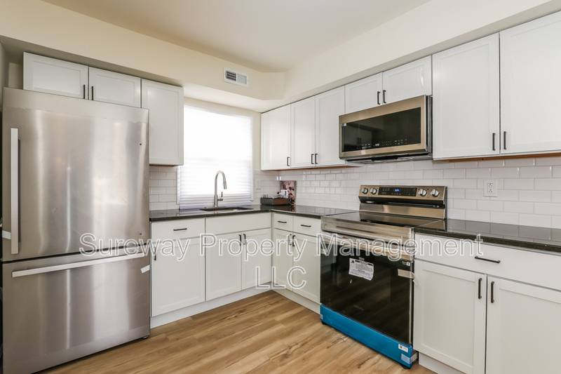 Townhouse for rent at 37 Berkshire Rd, Sicklerville, NJ 08081