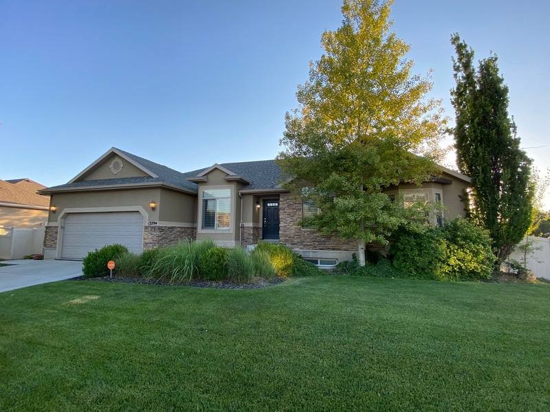 House for rent at 13294 Cherry Crest Dr, Draper, UT 84020