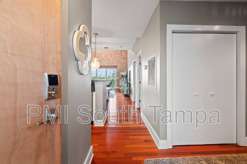 Condo for rent at 1501 Doyle Carlton Dr #411, Tampa, FL 33602