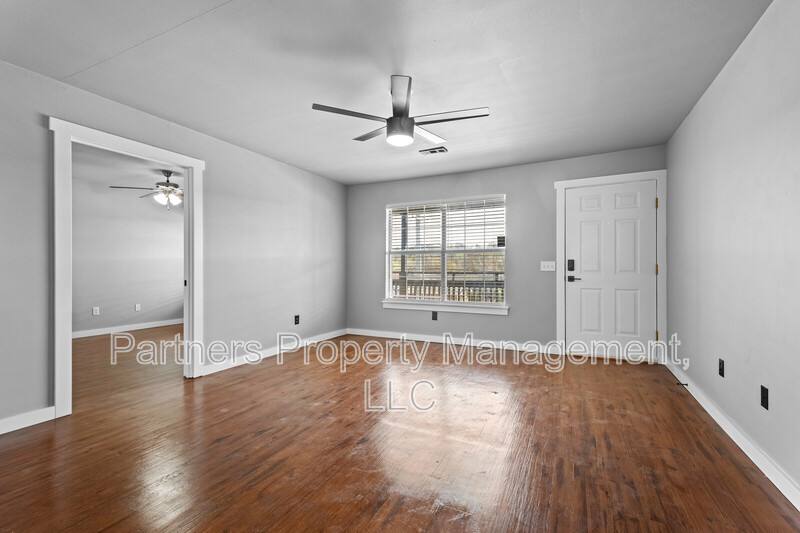 Apartment for rent at 825 N Leverett Ave #7, Fayetteville, AR 72701