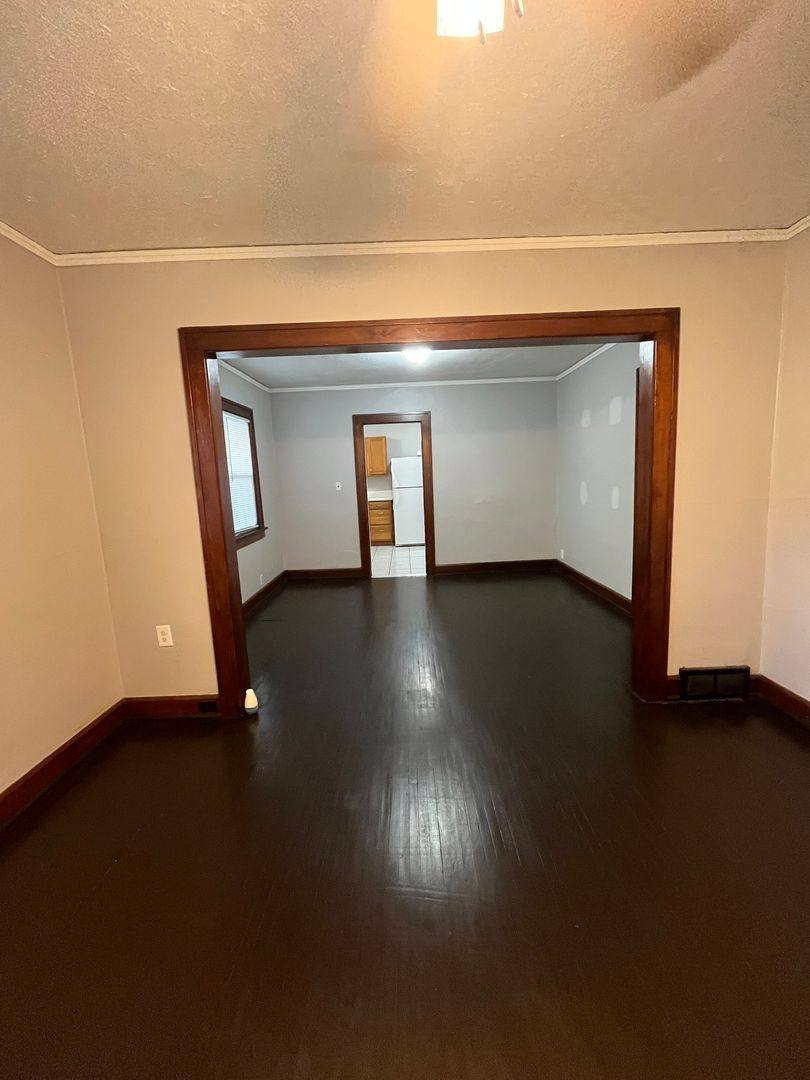 House for rent at 409 Barnum Rd, Rockford, IL 61109