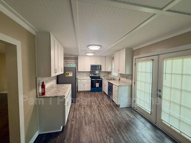 House for rent at 17 Vineyard Dr, Savannah, GA 31419