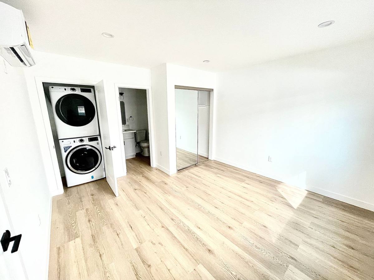 Apartment for rent at 12759 Matteson Ave, Los Angeles, CA 90066