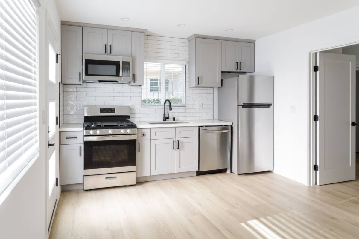 Apartment for rent at 12759 Matteson Ave, Los Angeles, CA 90066
