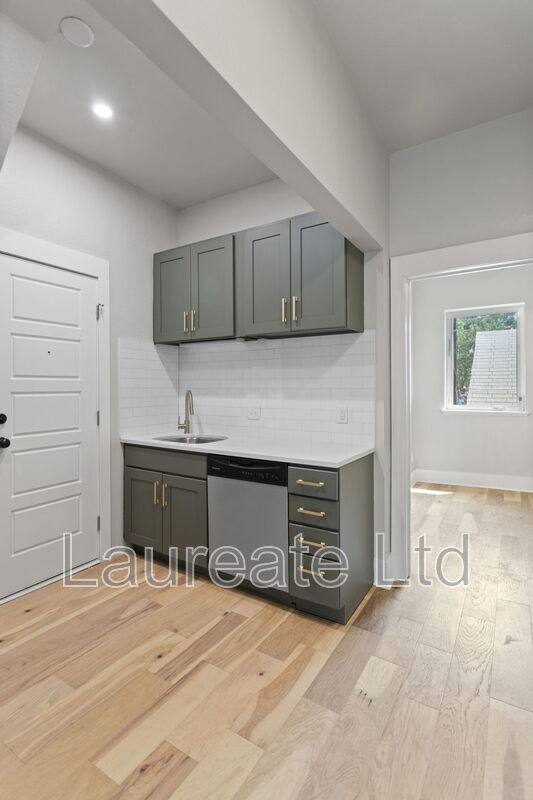 Apartment for rent at 88 Washington St #5, Denver, CO 80203