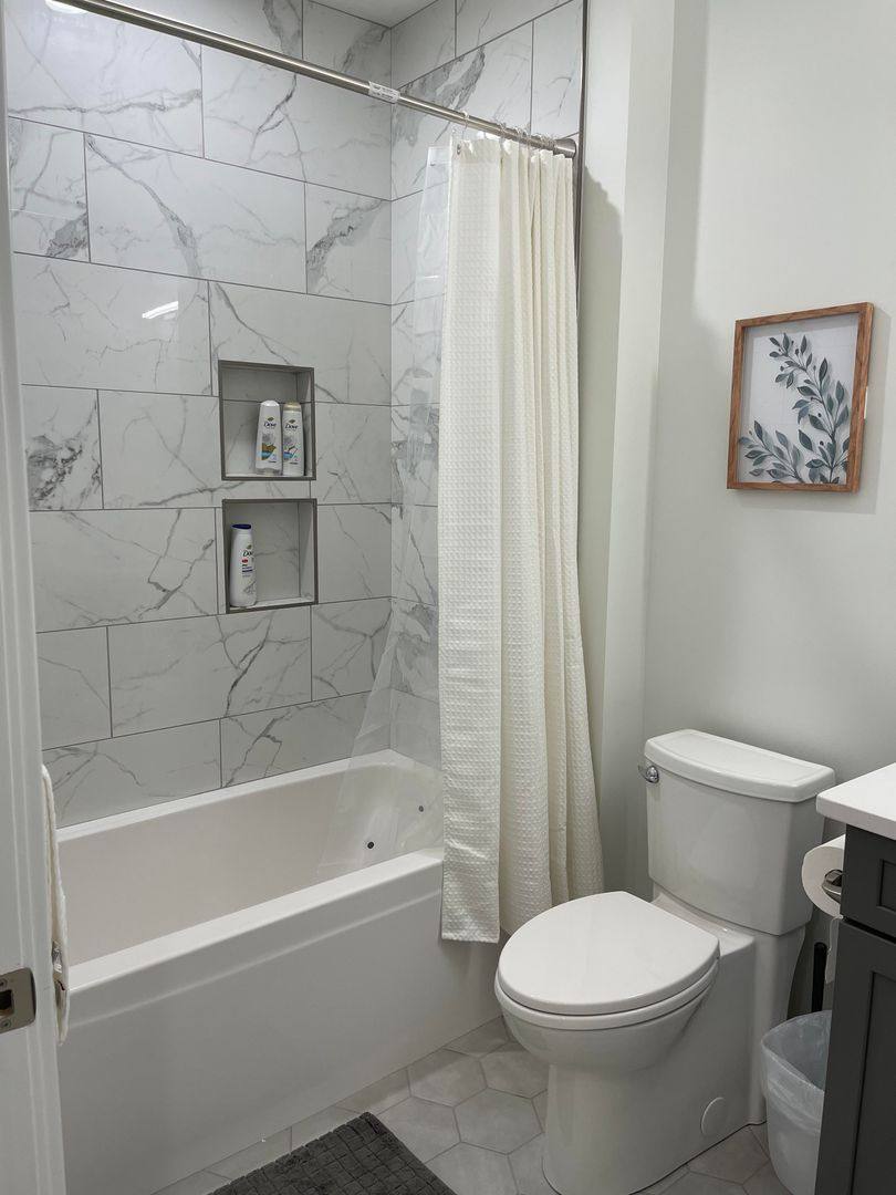 Apartment for rent at 102 W 6th St, Bloomington, IN 47404
