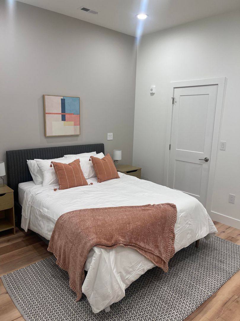 Apartment for rent at 102 W 6th St, Bloomington, IN 47404