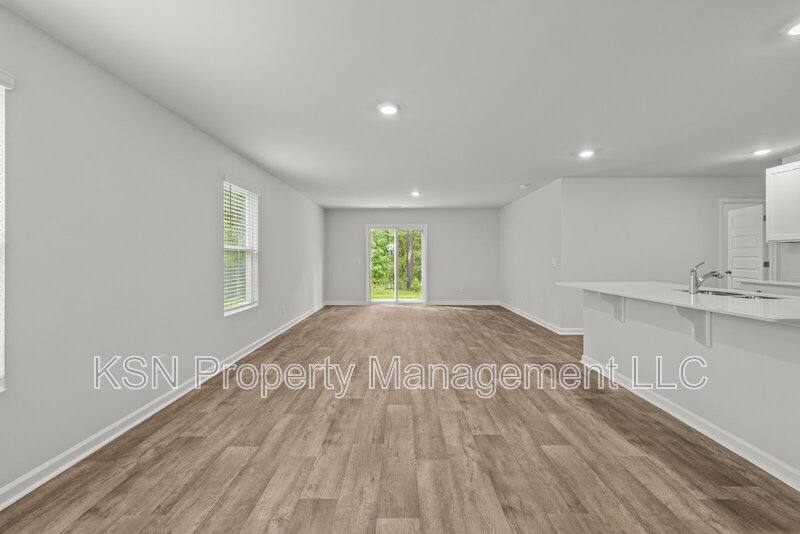 House for rent at 129 Azure Dr, Savannah, GA 31419