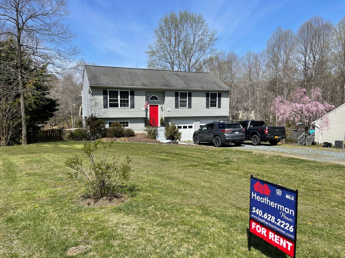 House for rent at 121 Hilda Dr, Stafford, VA 22556