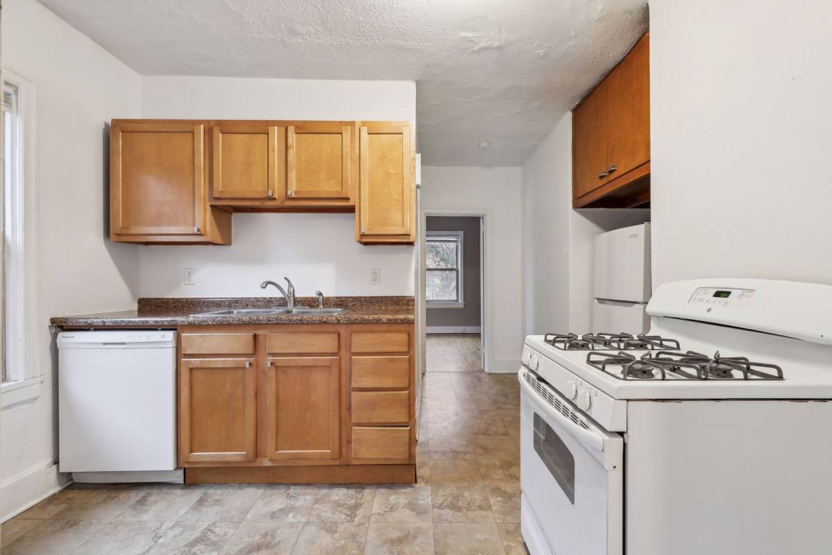 Apartment for rent at 707 Grand Ave, Saint Paul, MN 55105